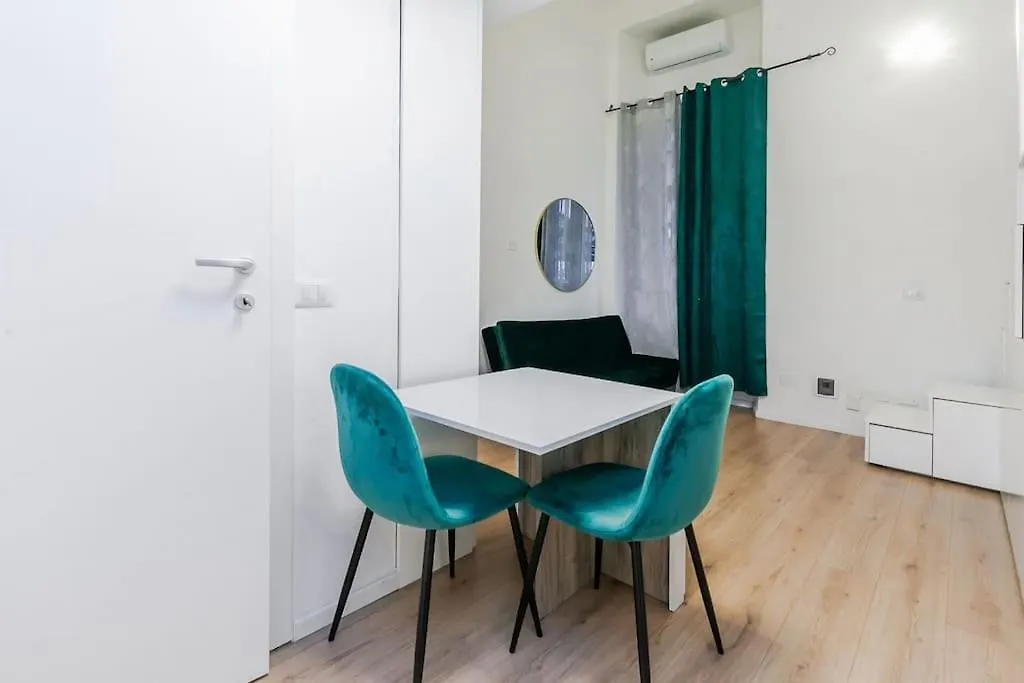 Elegante Pied-A-Terre Stile & Comodita A Milano Appartamento