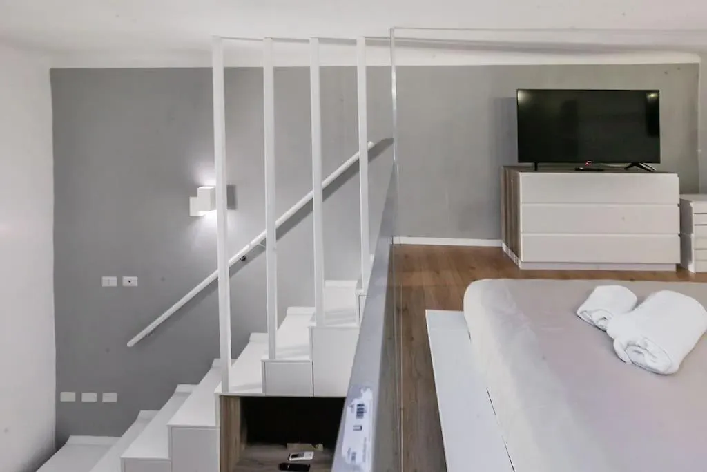 アパート Elegante Pied-A-Terre Stile & Comodita A Milano